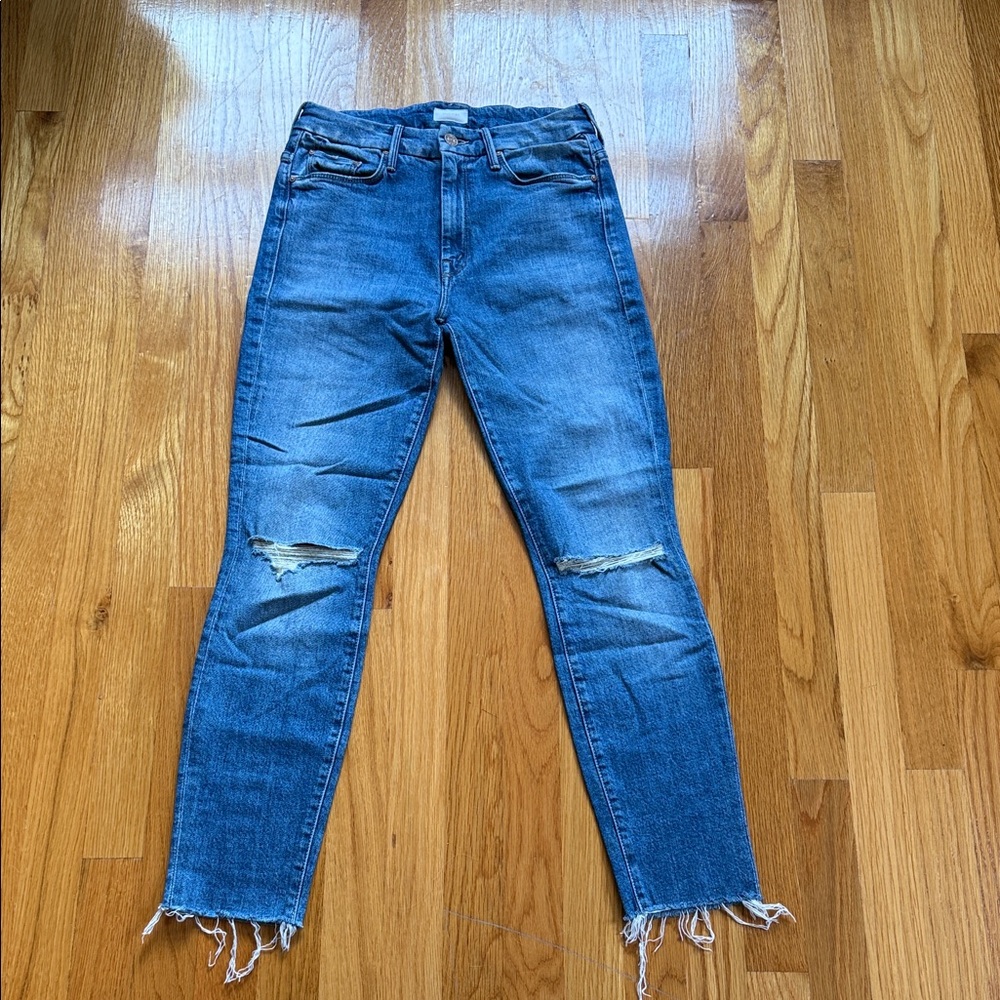MOTHER high waisted looker ankle fray jeans sz 26